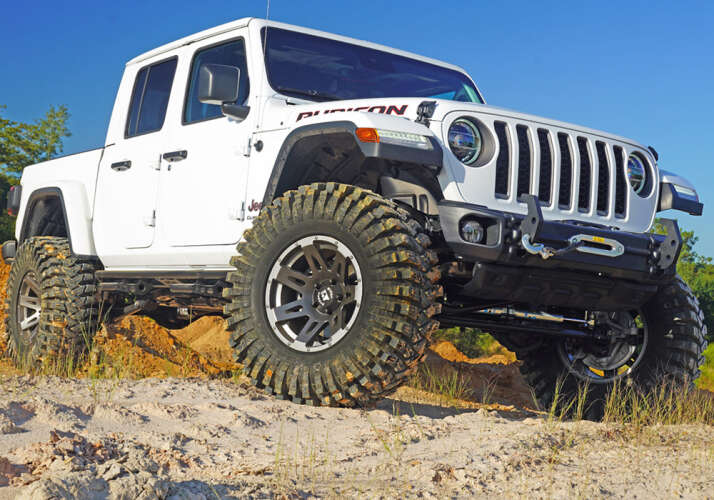 Superlift 4" Basic Lift Kit with FOX 2.0 Shocks for Jeep Gladiator (2020-2024) - Excludes Mojave & Diesel Models